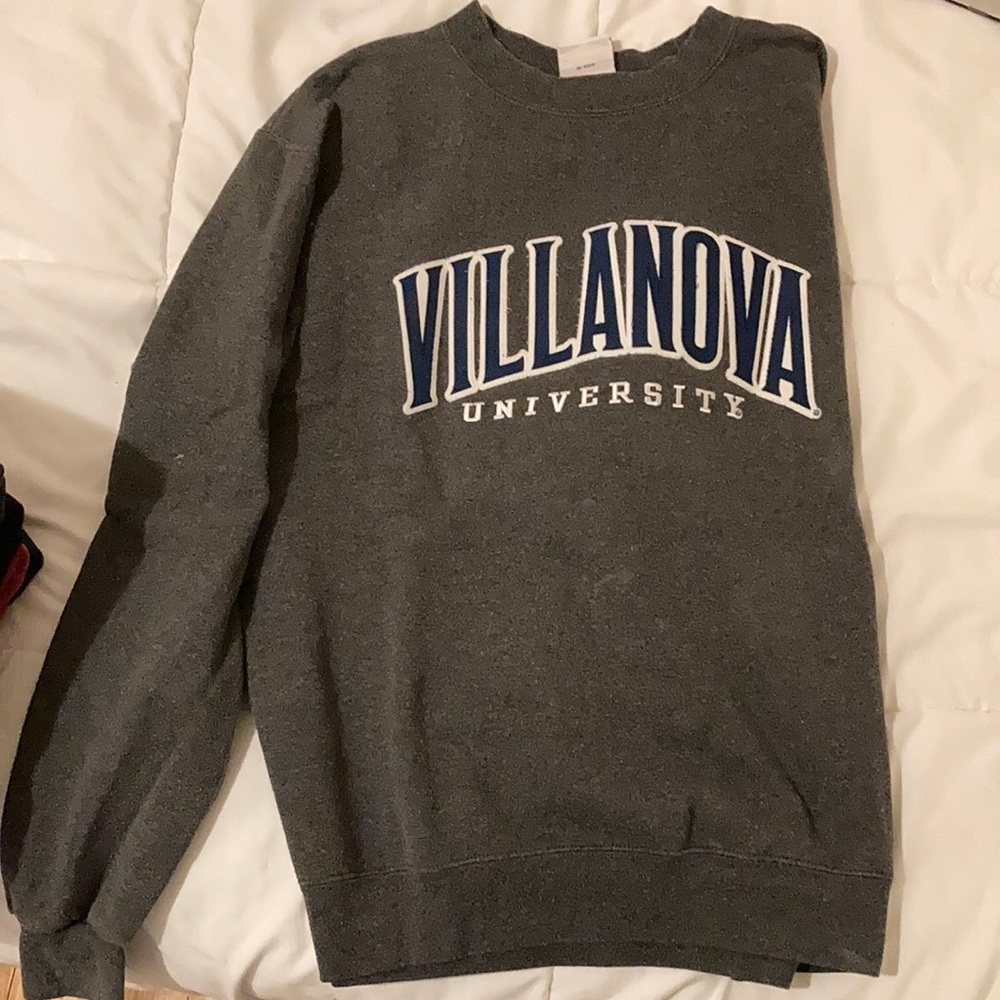 Villanova U crew neck sweatshirt size M
